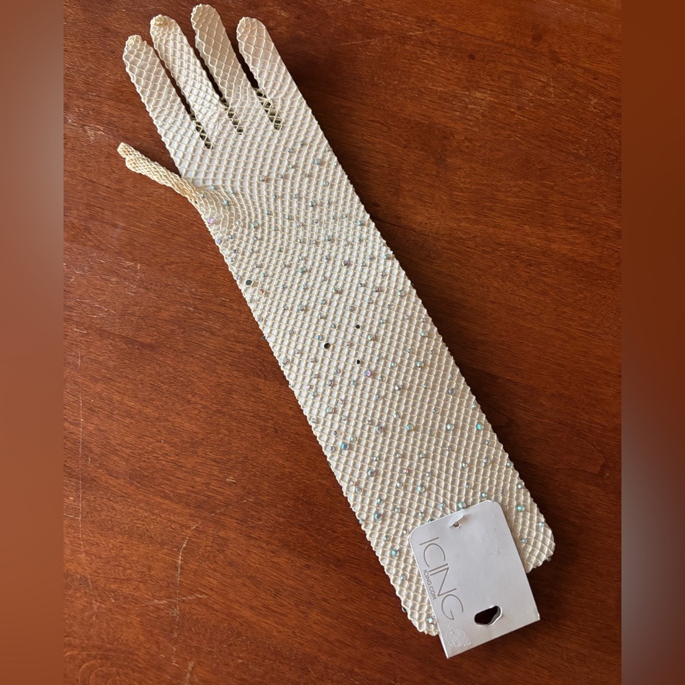 Rhinestone encrusted fishnet gloves NWT